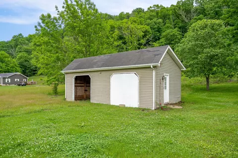 Other - 686 E Main St, Dowelltown, TN 37059 photo 5 of 6
