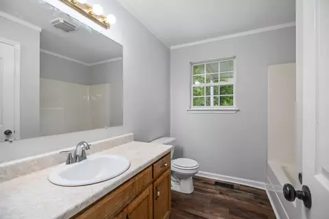 Bath - 686 E Main St, Dowelltown, TN 37059 photo 1 of 1