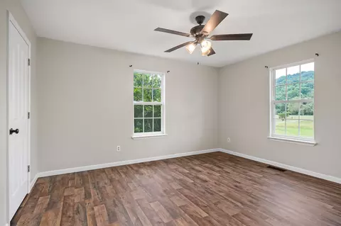 Bedroom - 686 E Main St, Dowelltown, TN 37059 photo 1 of 6