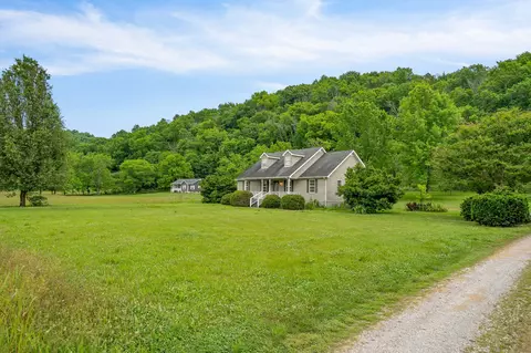Exterior - 686 E Main St, Dowelltown, TN 37059 photo 1 of 6