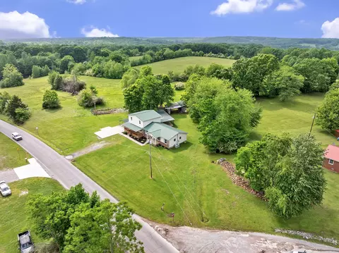 8768 Lyles Rd, Lyles, TN 37098