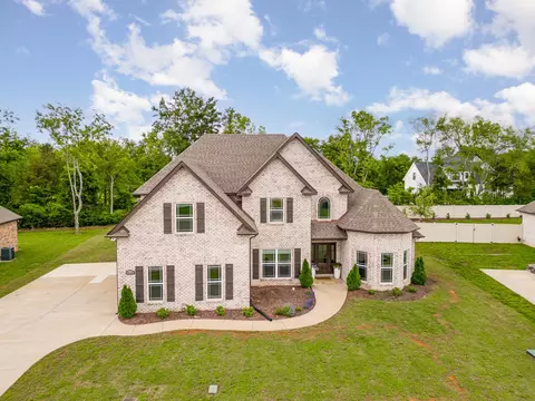 5120 Cedar Retreat Dr, Murfreesboro, TN 37129