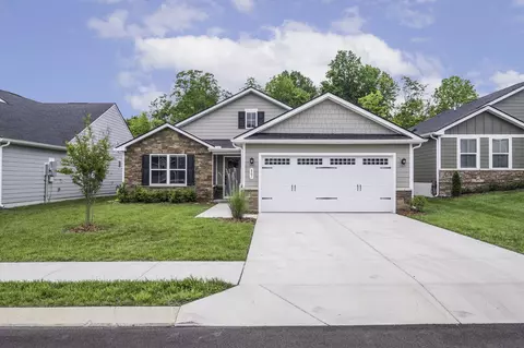 807 Rae Dr, Columbia, TN 38401