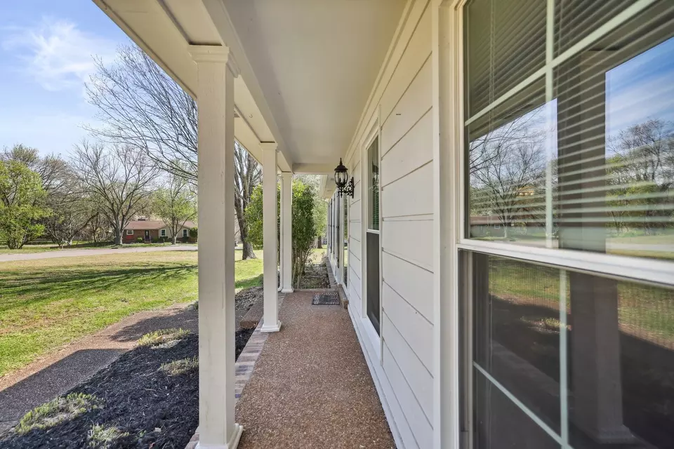 Exterior - 28 Brookside Ct, Old Hickory, TN 37138 photo 5 of 15