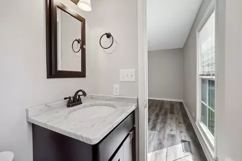 Bath - 28 Brookside Ct, Old Hickory, TN 37138 photo 1 of 4