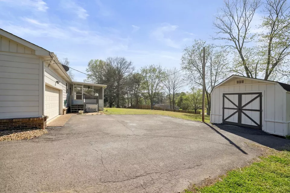 Exterior - 28 Brookside Ct, Old Hickory, TN 37138 photo 8 of 15
