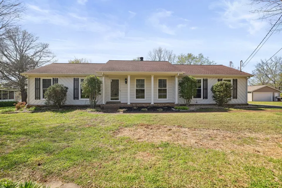 Exterior - 28 Brookside Ct, Old Hickory, TN 37138 photo 1 of 15