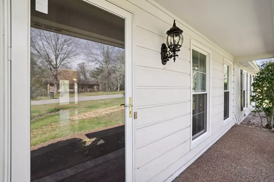 Exterior - 28 Brookside Ct, Old Hickory, TN 37138 photo 6 of 15