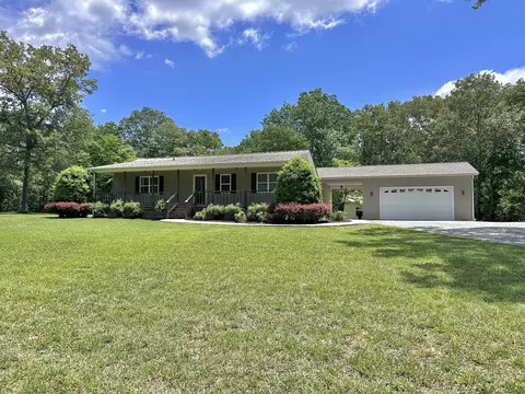 181 Holder Ln, Manchester, TN 37355