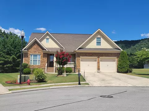 8263 Robertsview Dr, Ooltewah, TN 37363
