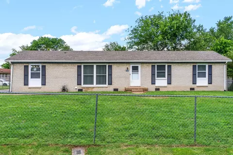 2202 Pendleton Dr, Clarksville, TN 37042