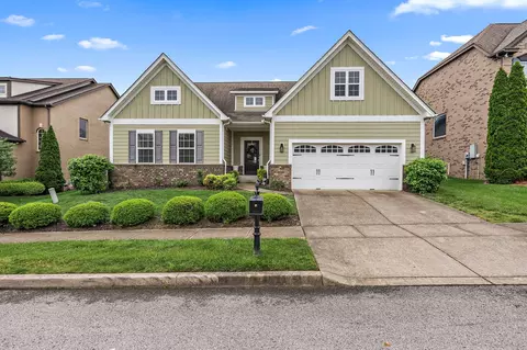 2123 Chaucer Park Ln, Thompsons Station, TN 37179