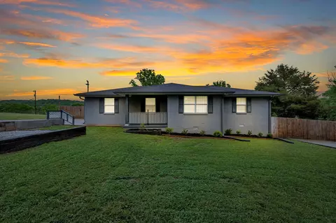 171 Meadow Dr, Gordonsville, TN 38563