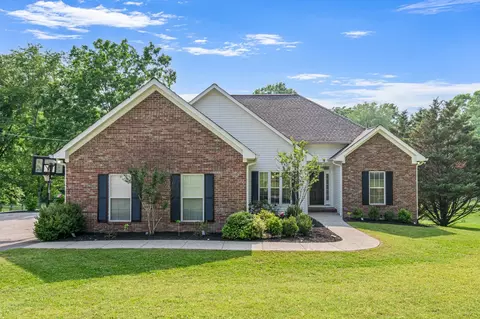 1685 Center Star Rd, Columbia, TN 38401