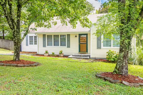 128 Lynda Dr, Chattanooga, TN 37405