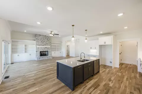 106 Wind Wood Dr, Portland, TN 37148