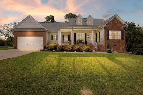 66 Cheshire Crossing Dr, Rock Spring, GA 30739