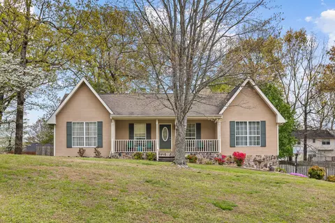 1534 Ribbonwood Dr, Soddy Daisy, TN 37379