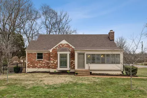 243 Blue Hills Dr, Nashville, TN 37214