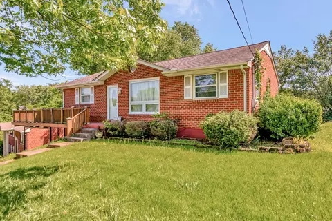 205 Lucky Dr, Nashville, TN 37211