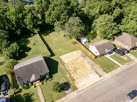 444 E Sevier St, Murfreesboro, TN 37130 photo 3