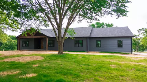 4421 Southside Rd, Southside, TN 37171