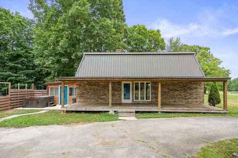 573 Big Hurricane Rd, Smithville, TN 37166