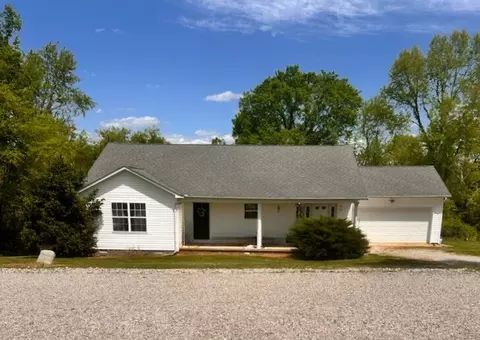 2164 Hicks Ln, Columbia, TN 38401