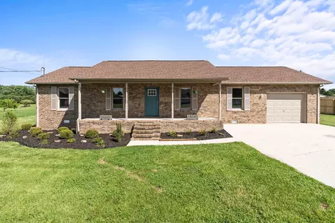 38 Hunt Hollow Dr, Estill Springs, TN 37330