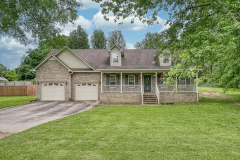 1413 Parkway Cir, Cookeville, TN 38501