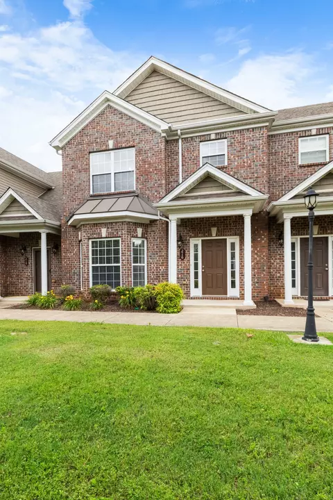 216 Rowlette Cir, Murfreesboro, TN 37127