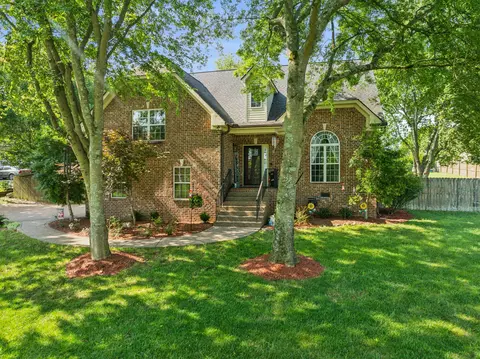 1423 Rivermont Cir N, Gallatin, TN 37066