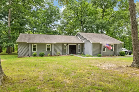 115 Larkway Dr, Tullahoma, TN 37388