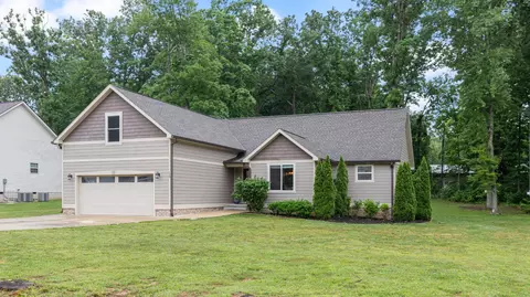 16 Hickory Ln, Dickson, TN 37055 photo 2