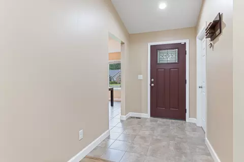 16 Hickory Ln, Dickson, TN 37055 photo 5