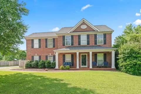 100 Camp Creek Cir, Hendersonville, TN 37075