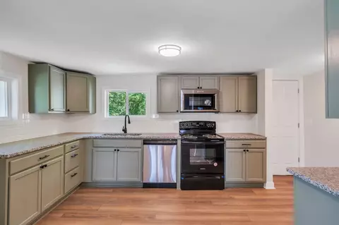 1019 S Glade St, Columbia, TN 38401