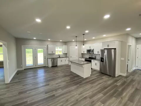3663 Moss Rd, Baxter, TN 38544 photo 3