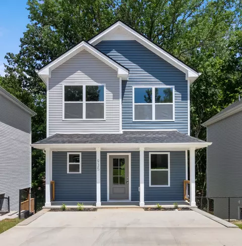 935 Oak Ln, Clarksville, TN 37040