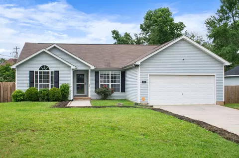 708 Rocky Ridge Cir, La Vergne, TN 37086
