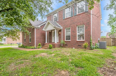 7429 E Colony Dr, Nashville, TN 37221