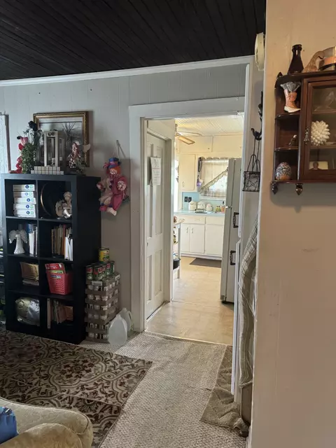 Entry Way - 2745 Morrison Viola Rd, Morrison, TN 37357 photo 1 of 1