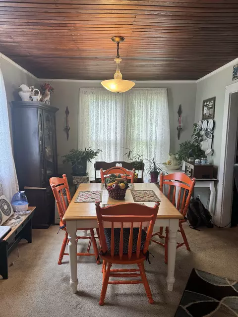Dining - 2745 Morrison Viola Rd, Morrison, TN 37357 photo 1 of 1