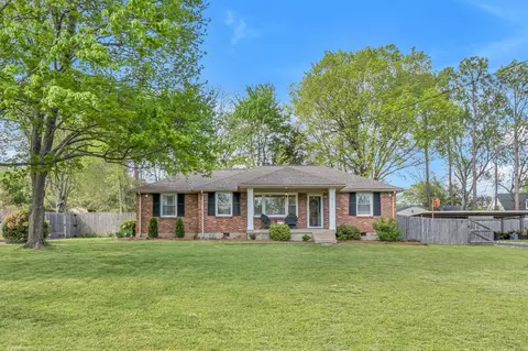 510 Elaine Dr, Nashville, TN 37211
