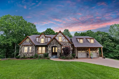 1334 Twin Oaks Ln, Greenbrier, TN 37073