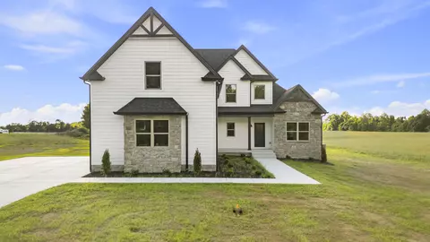 6518 N Mount Pleasant Rd, Greenbrier, TN 37073