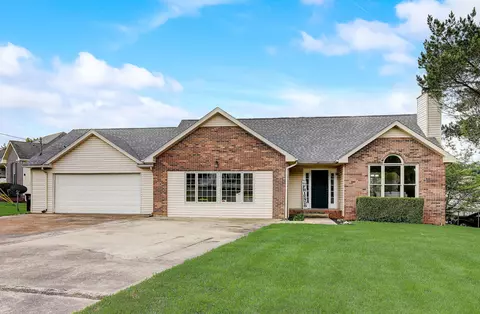 3400 Shivas Rd, Clarksville, TN 37042