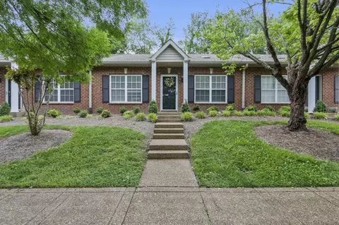 804 Cashmere Dr, Thompsons Station, TN 37179