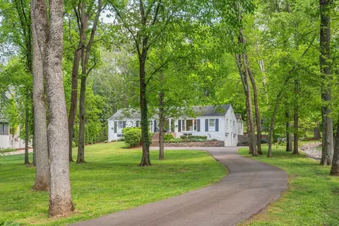 3920 Wallace Ln, Nashville, TN 37215
