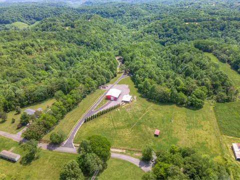 288 Toad Rd, Dowelltown, TN 37059 photo 2